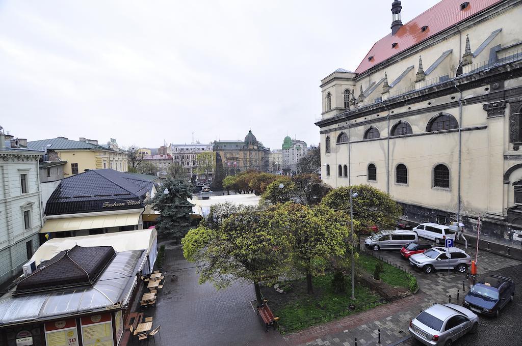 Voyager Hostel Lviv Exterior foto